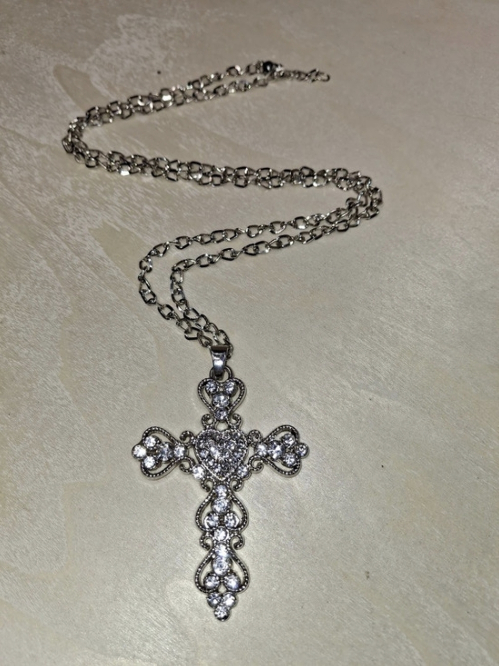 Silver-Tone Cross Pendant Necklace Like New
